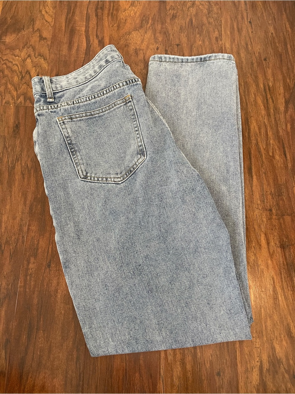 PrettyLittleThing Blue Acid Wash Mom Jeans – Asymmetric Fly, Size 10